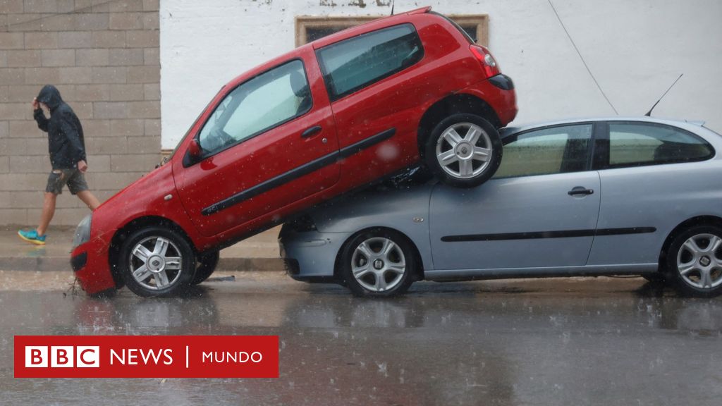 valencia:-las-impactantes-imagenes-de-las-graves-inundaciones-en-espana-que-han-dejado-decenas-de-muertos-y-desaparecidos-–-bbc-news-mundo