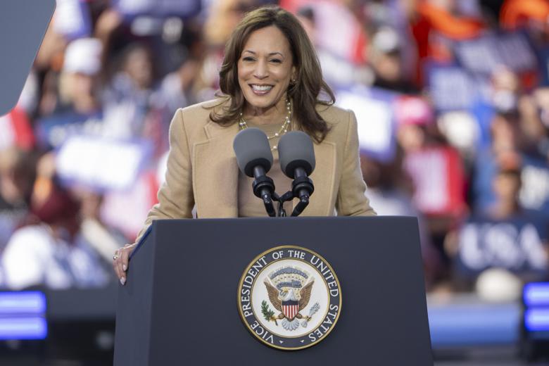 kamala-harris-sorprende-con-un-cameo-junto-a-su-imitadora-en-el-programa-de-television-saturday-night-live-–-el-minnesota-de-hoy