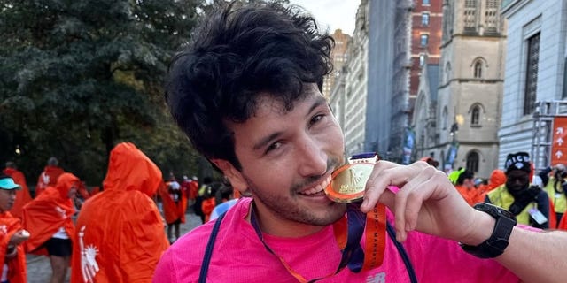 el-tiempo-del-cantante-sebastian-yatra-en-su-debut-en-el-maraton-de-nueva-york-a-los-30-anos