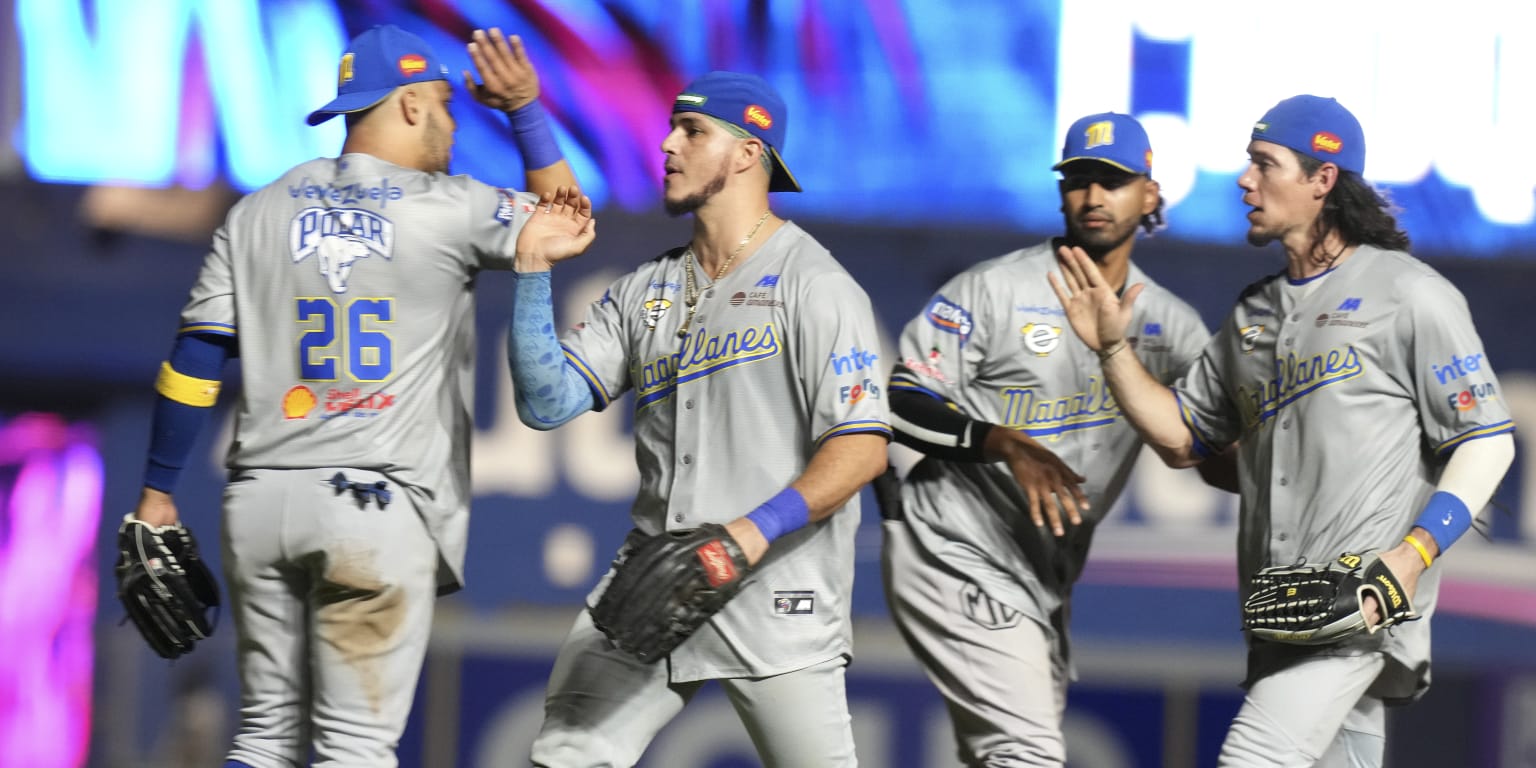 navegantes-y-estrellas-avanzan-a-semifinales-en-el-torneo-“choque-de-gigantes”