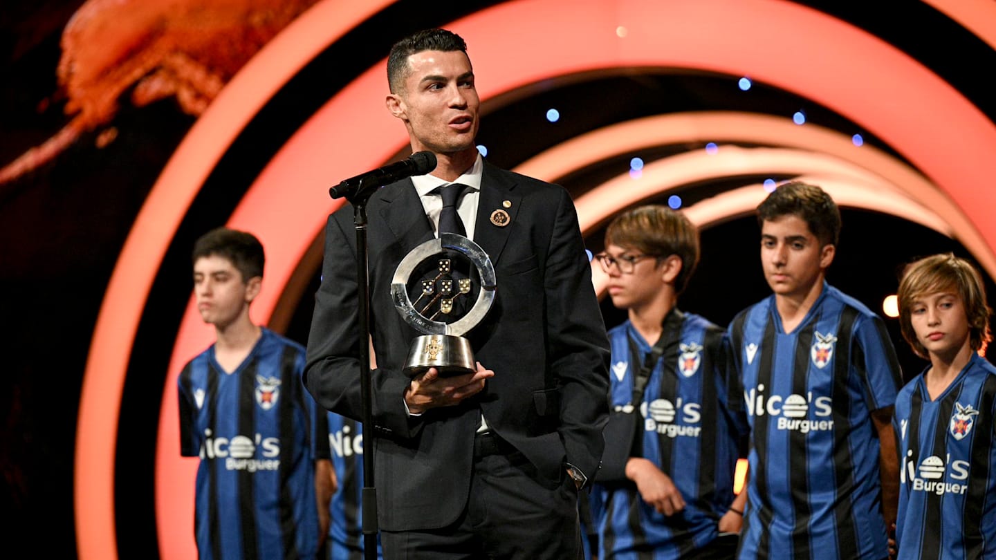 El emotivo mensaje de Cristiano Ronaldo tras recibir el Premio Quina de Platino 2024 en Portugal