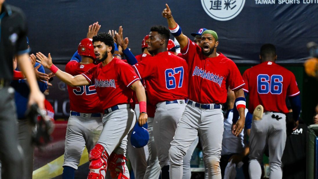 republica-dominicana-derrota-a-cuba-en-arranque-del-premier-12