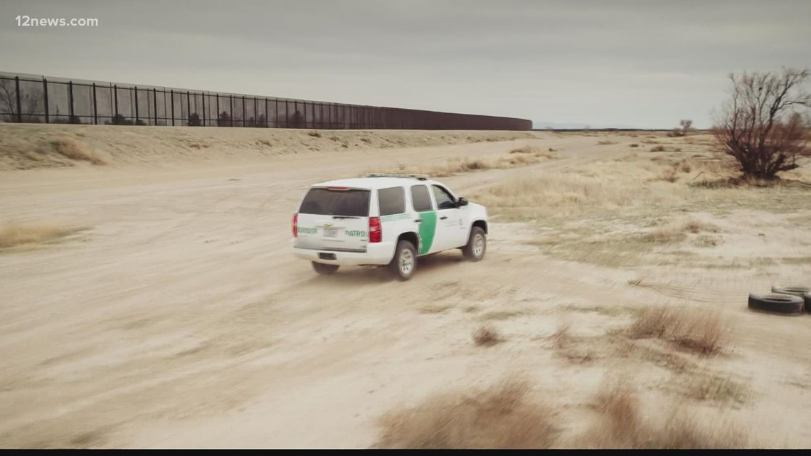 Rescatan a hombre luego de ser abandonado por un grupo en área remota cerca Douglas, Arizona