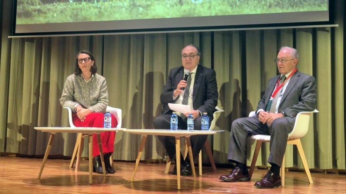 La relación entre producción animal y medioambiente centra la primera sesión del III Congreso de Sanidad y Bienestar Animal | PortalVeterinaria