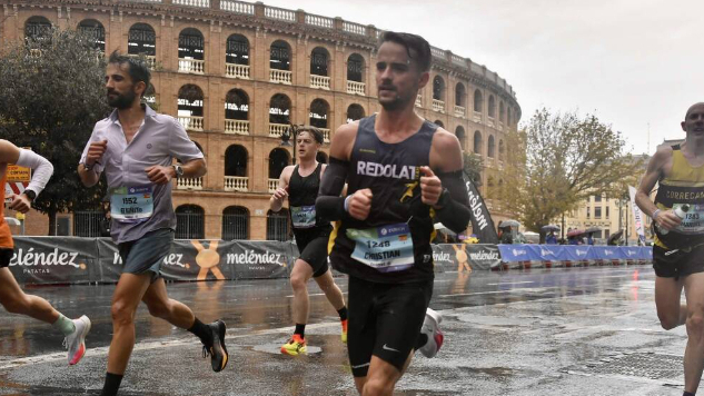 Christian, de salir de casa en helicóptero a correr el maratón de las emociones