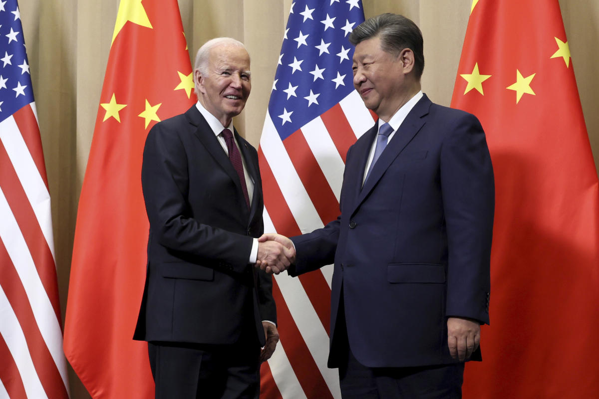 En reunión con Biden, el presidente Xi de China insta a EEUU a mantener una relación estable