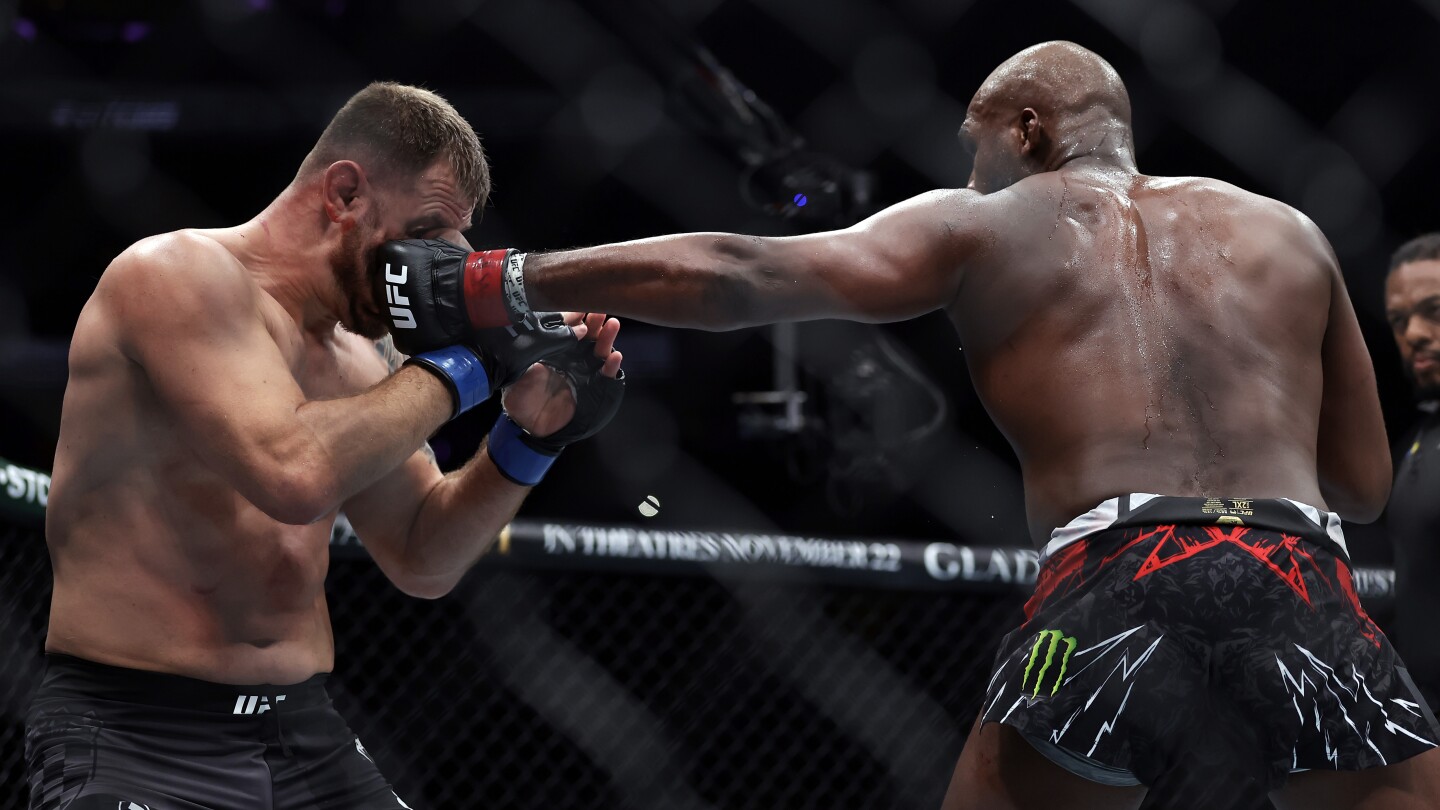 jon-jones-envia-a-stipe-miocic-al-retiro-bajo-la-mirada-de-trump-en-la-ufc-309