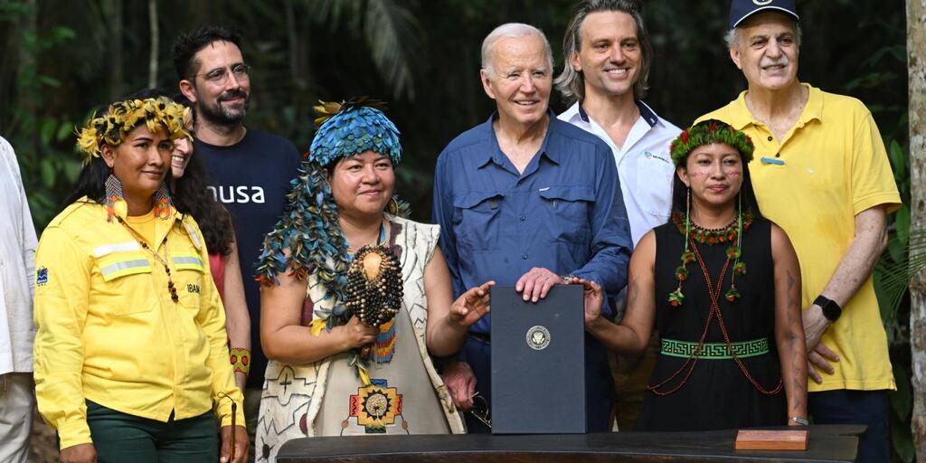 Joe Biden visita el Amazonas antes de asistir al foro del G20