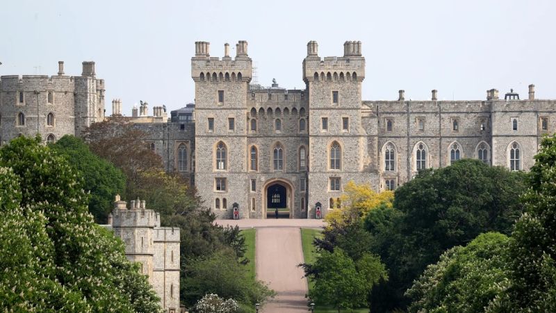 Ladrones entran en el castillo real de Windsor y roban vehículos agrícolas | CNN