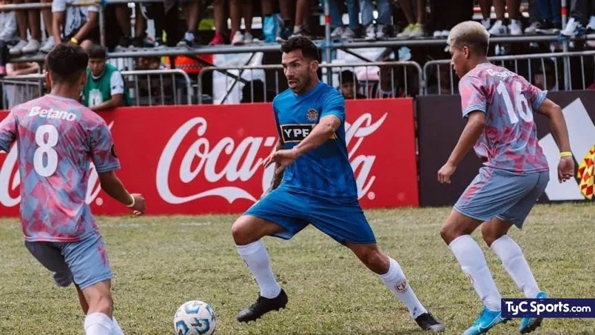 Tevez la rompió en la Copa Potrero y se negó a firmar una camiseta ¡de River! – TyC Sports