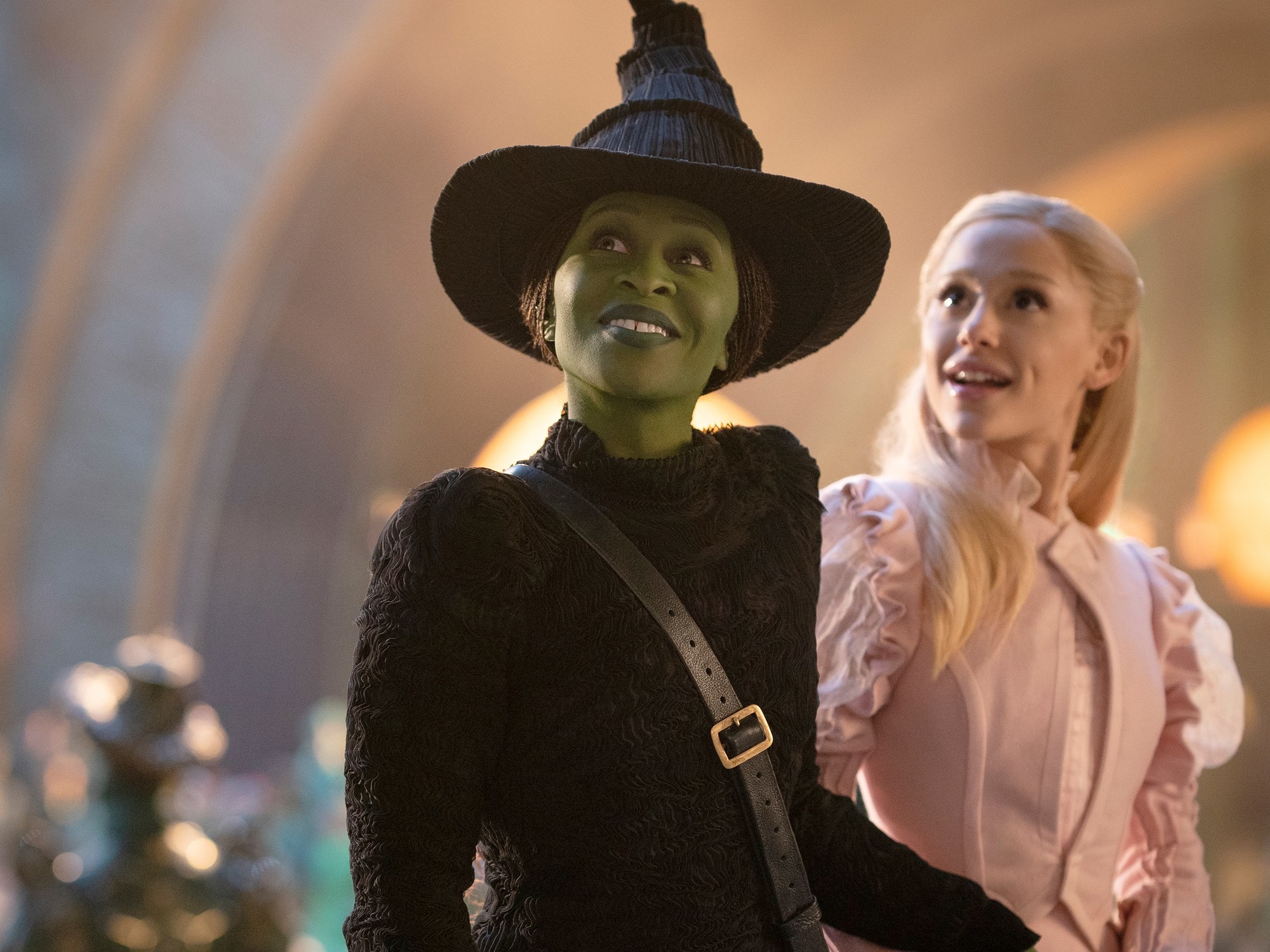 llega-wicked:-ariana-grande,-cynthia-erivo-y-sus-lacrimosas-y-“malvadas”-reflexiones-sobre-el-musical