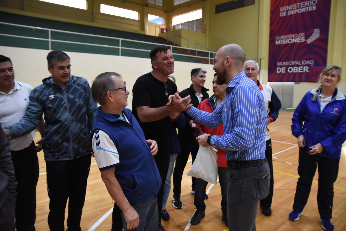 El deporte obereño recibió reconocimientos – Oberá