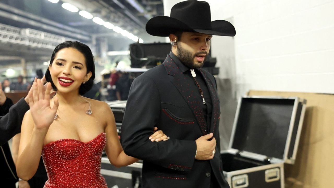 Ángela Aguilar no soporta abucheos y gritos de Cazzu; la captan LLORANDO en Kids’ Choice Awards