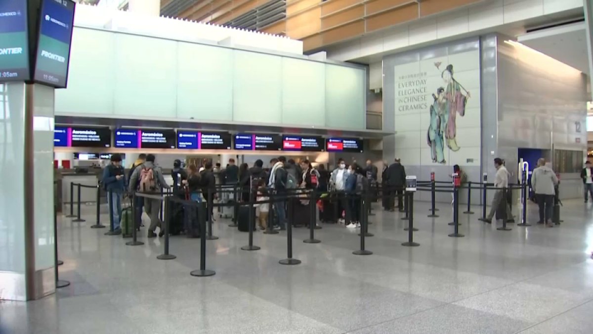 Fuertes lluvias provocan cancelaciones y retrasos de vuelos del Aeropuerto de San Francisco