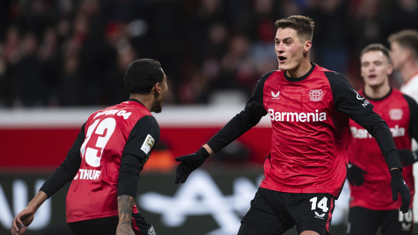 Con triple de Schick, Leverkusen compensa errores defensivos y vence al Heindeheim