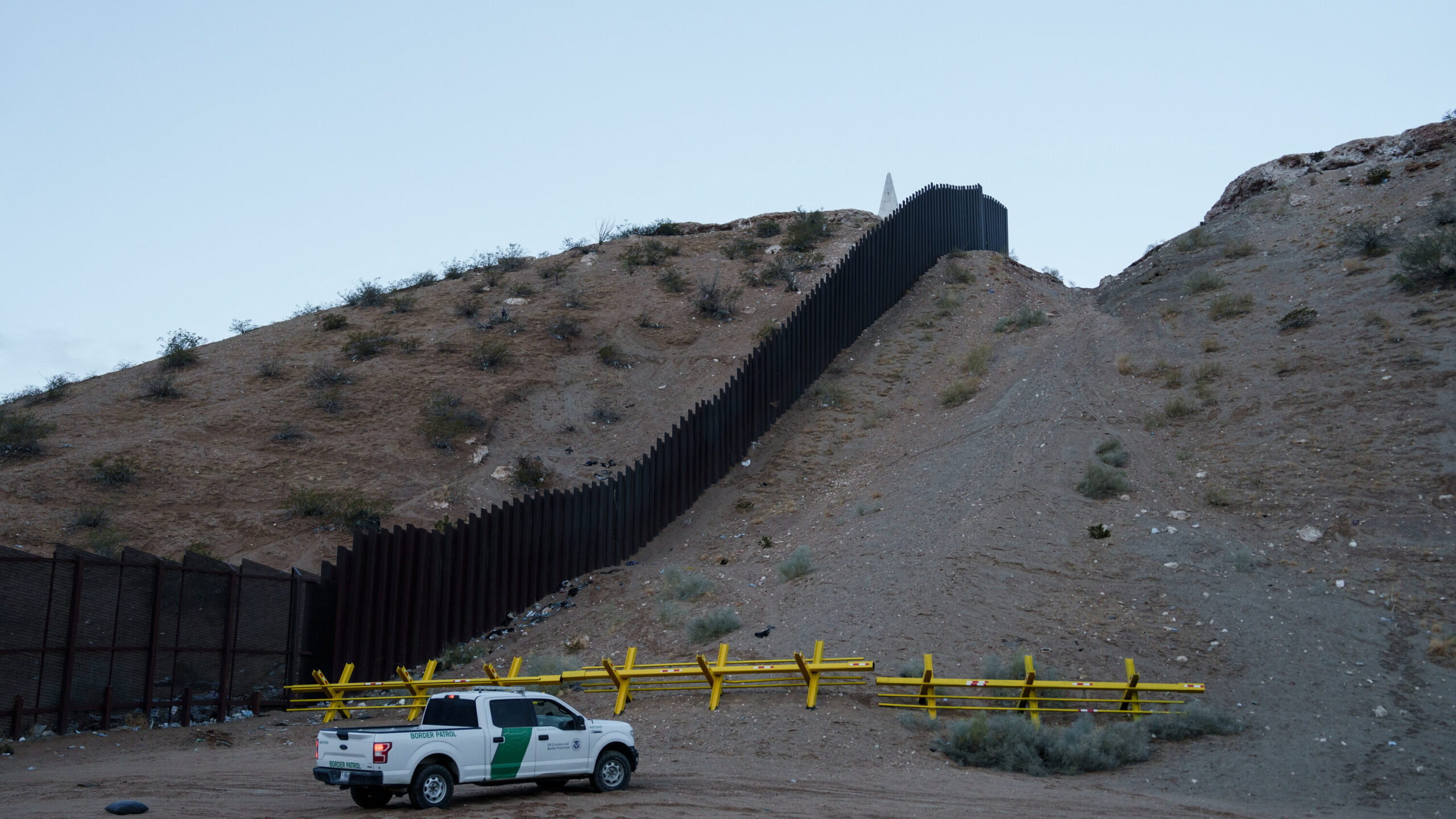 trump-amenaza-con-un-arancel-del-25%-a-canada-y-mexico