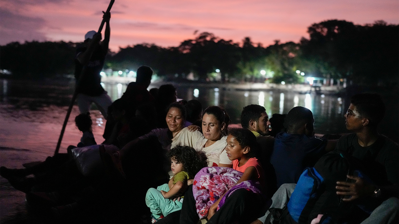 Política de inmigración usada por décadas en EE.UU. podría desaparecer ahora con Trump