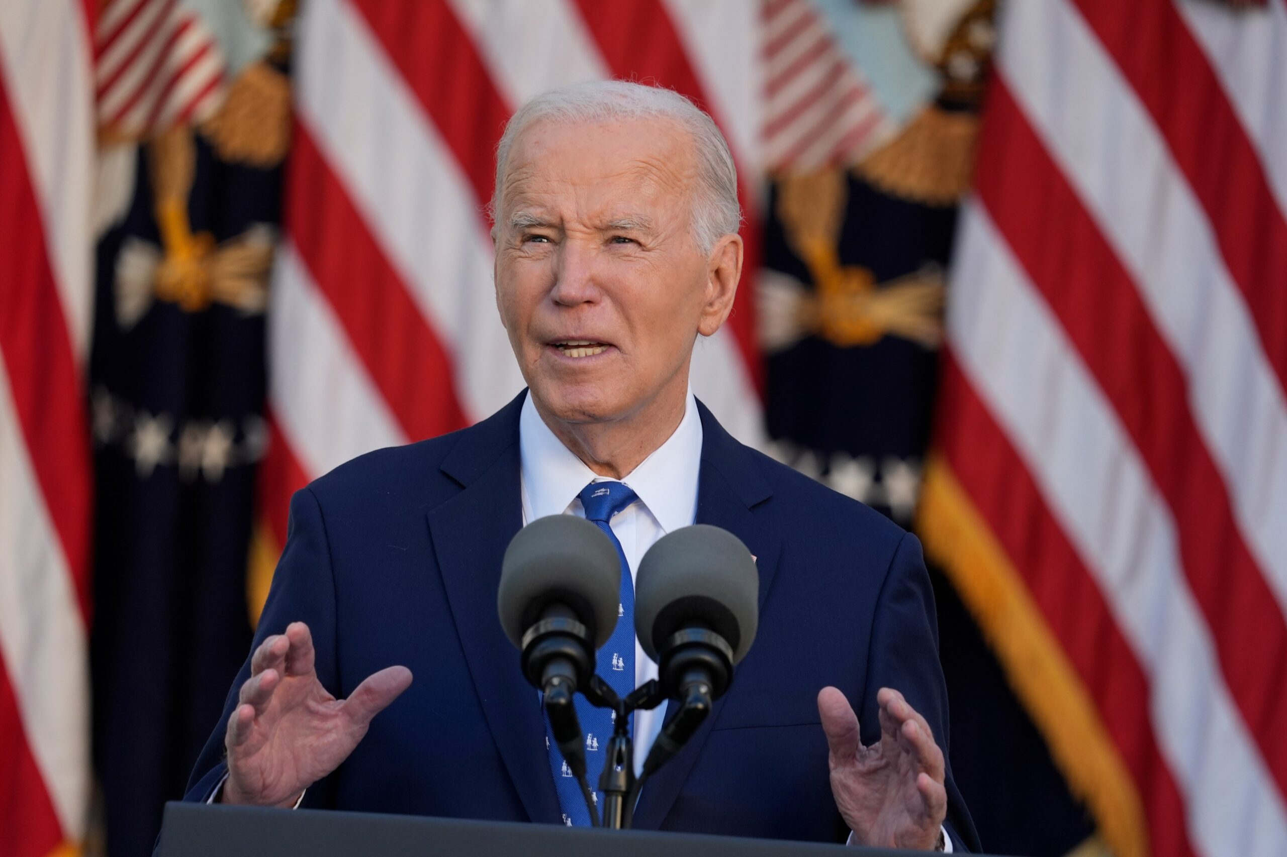 Biden se congratula por acuerdo de Israel y Líbano que acepta un alto el fuego – La Opinión