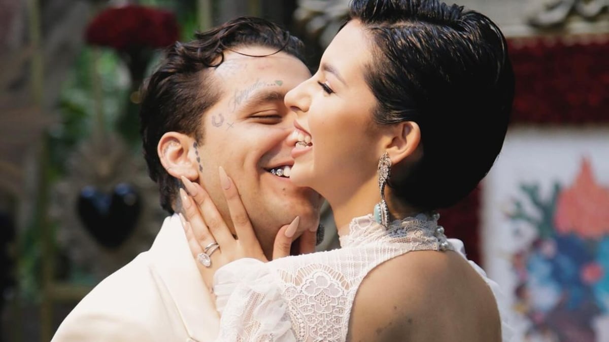 angela-aguilar-huye-del-escandalo-para-irse-a-comprar-despensa-con-su-esposo,-christian-nodal