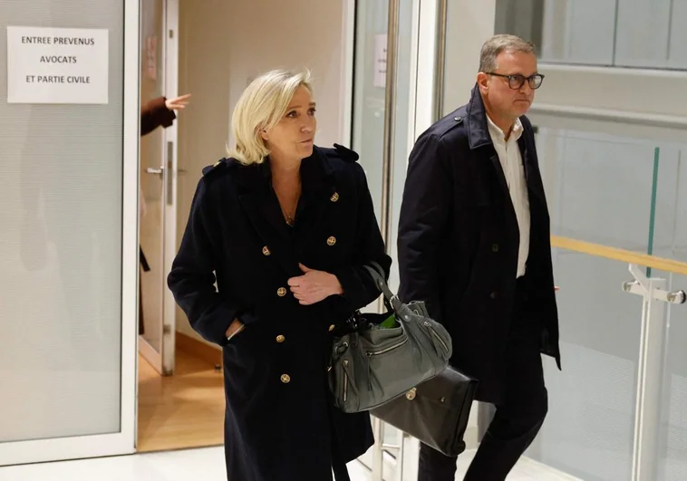 Le Pen acusa a la Fiscalía de querer «excluirla» de la política tras pedir su inhabilitación por malversación