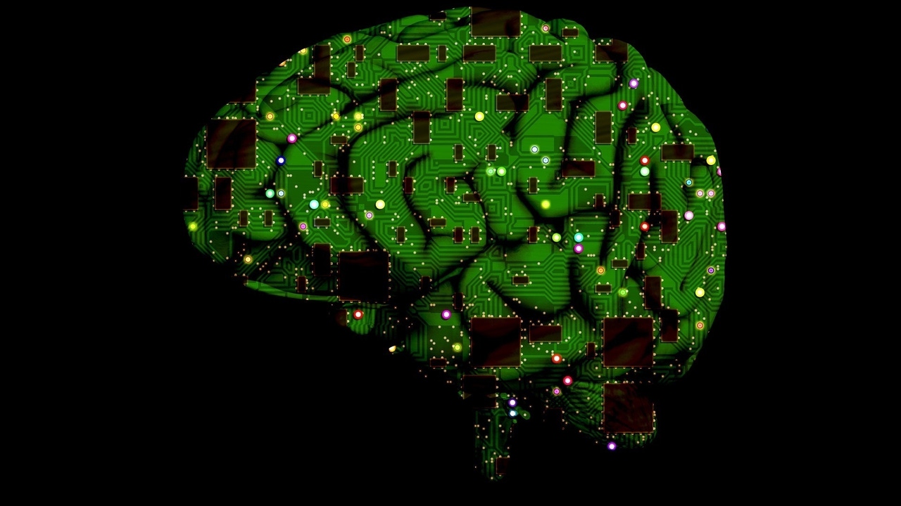 Luz verde para que Elon Musk pruebe el chip cerebral para mover brazos robóticos con el pensamiento