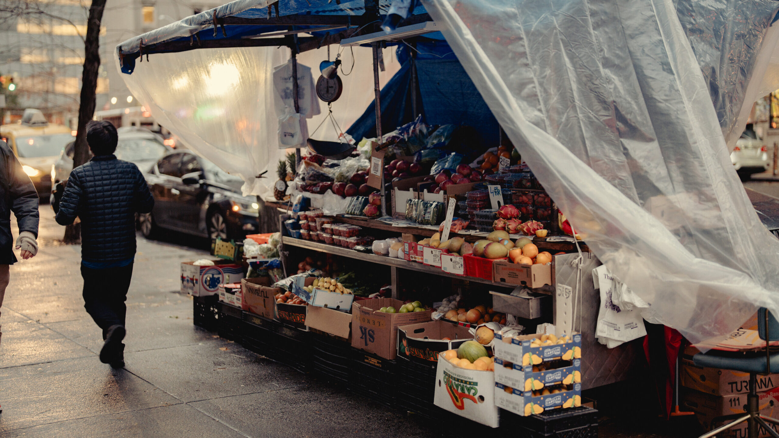 el-frutero-que-vendio-por-25-centavos-un-platano-de-6,2-millones-de-dolares