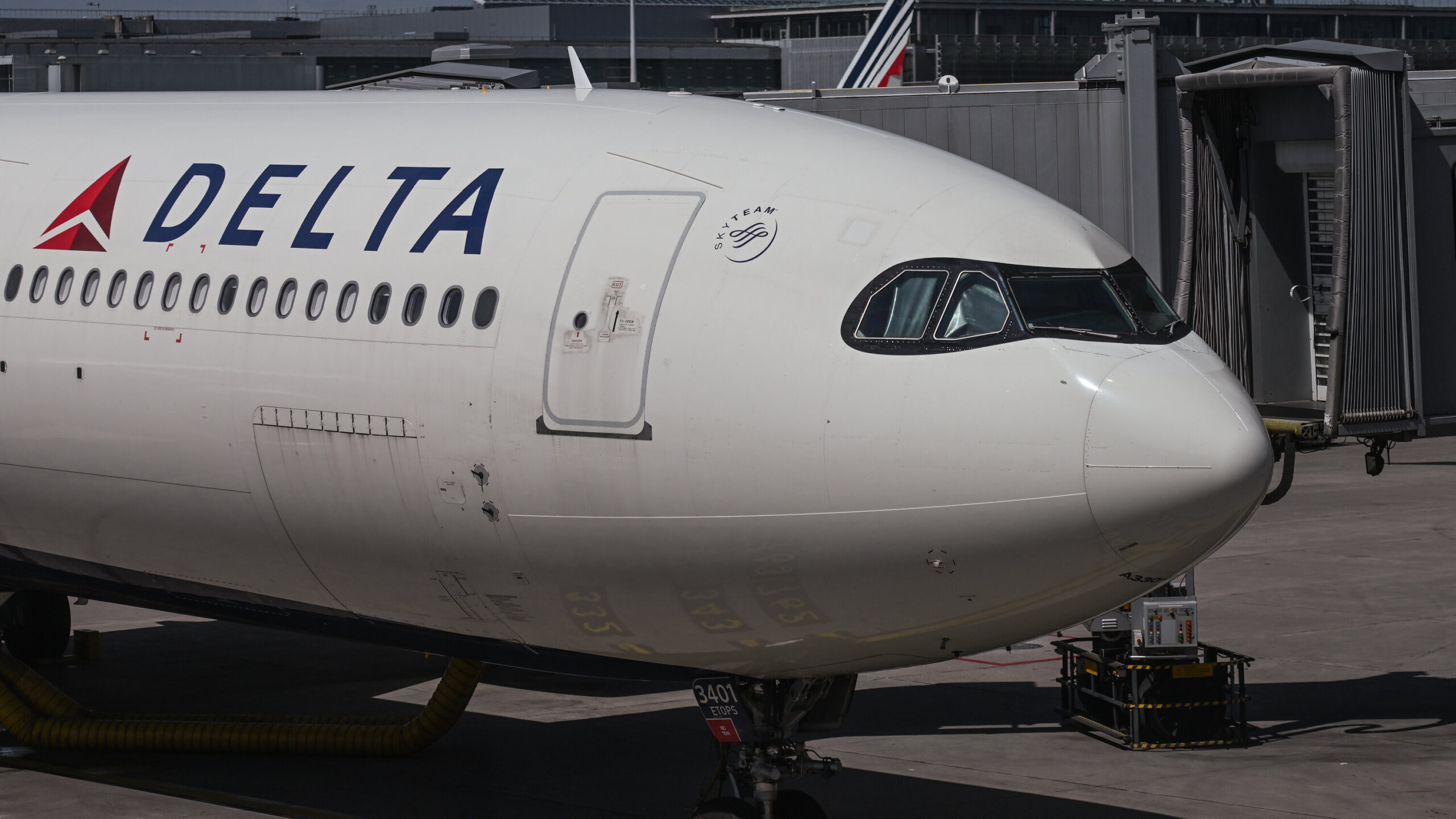 Un polizón voló de Nueva York a París en un avión de Delta