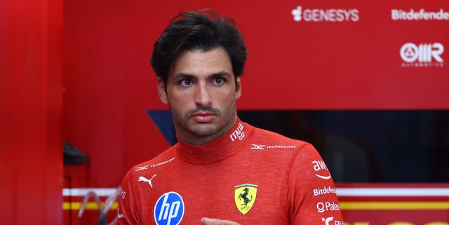 Carlos Sainz desvela el gran problema que tiene Ferrari F1 en Qatar: “El equilibrio del coche no estaba bien”