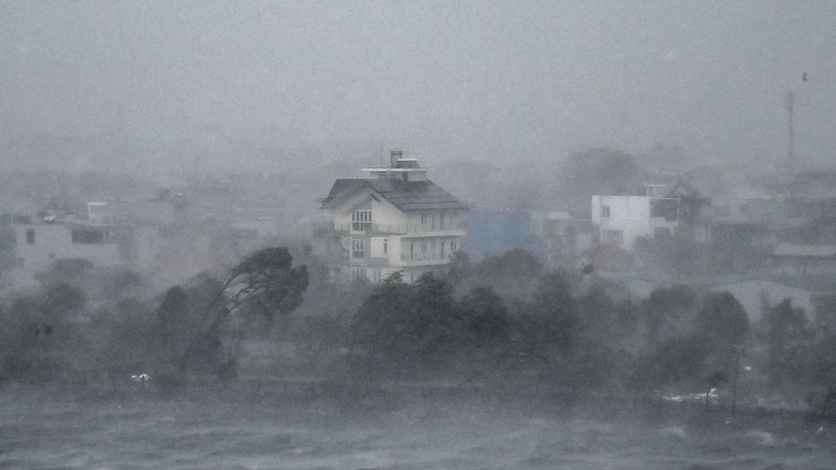 Destrucción y muertos: el tifón Yagi deja ruinas tras su paso por Vietnam