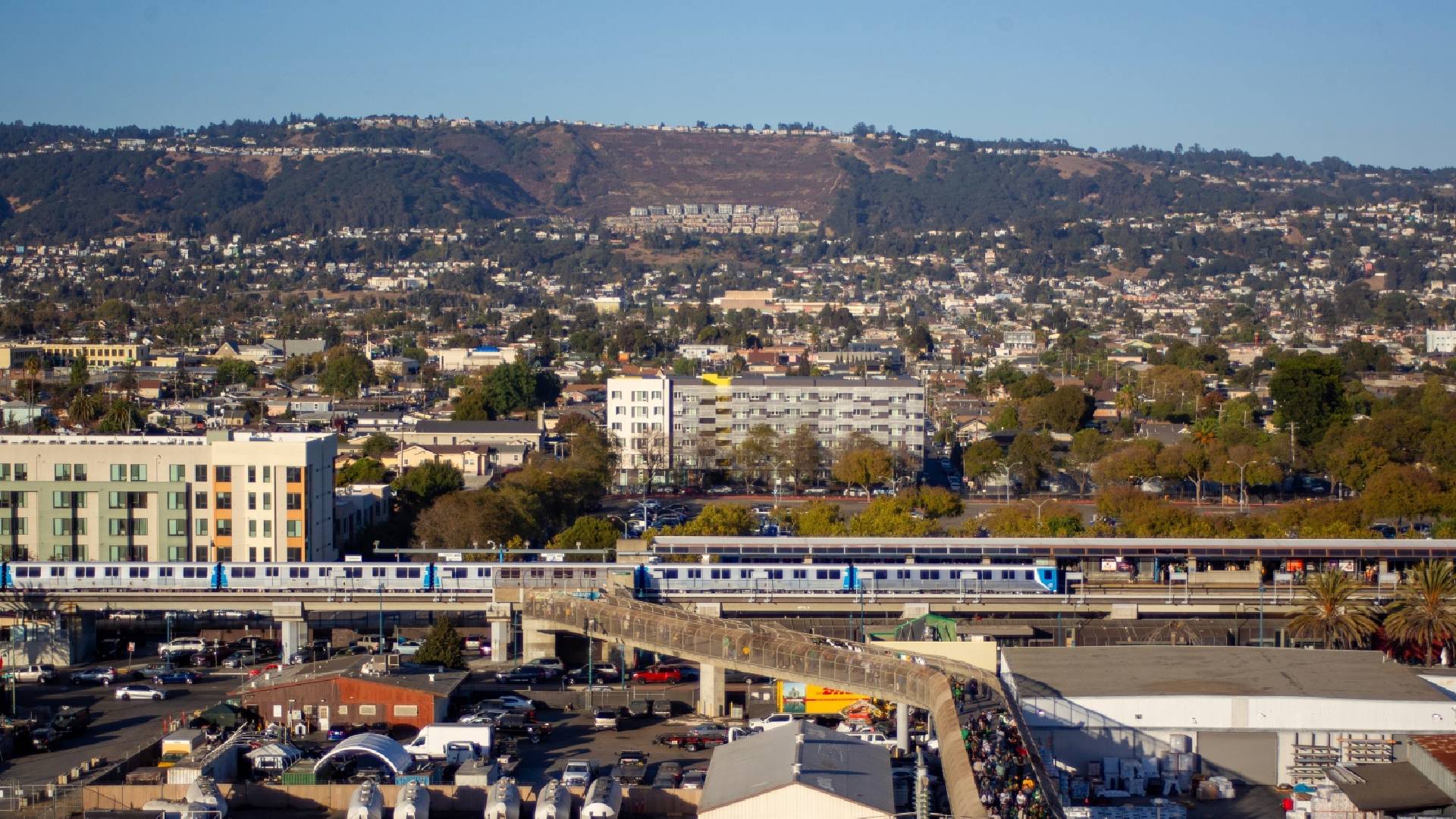 avanza-en-california-un-plan-para-construir-este-tren-en-el-area-de-la-bahia