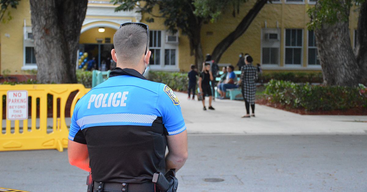 amplio-despliegue-policial-en-escuela-de-hialeah-tras-falsa-alarma