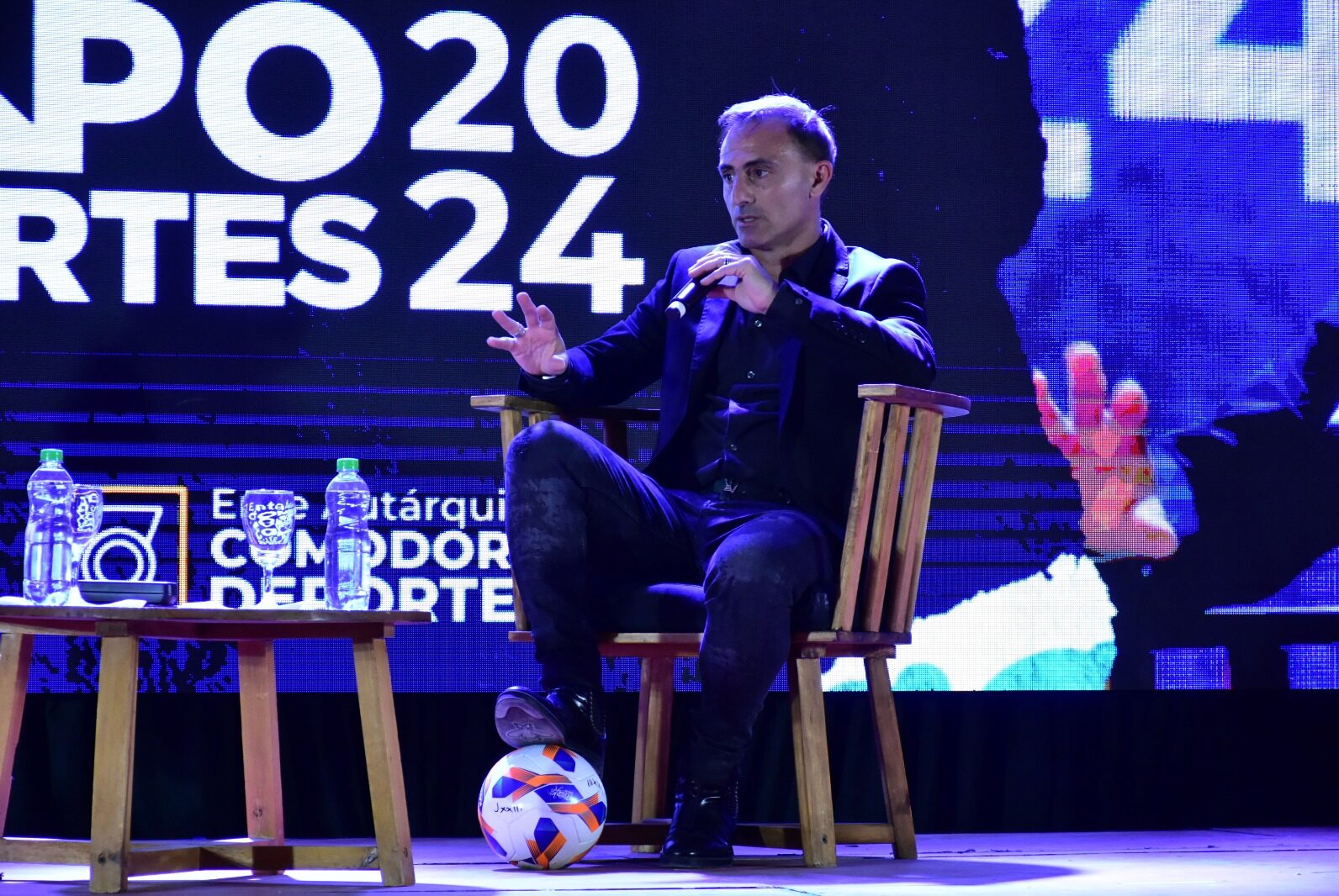 diego-latorre:-“es-increible-que-diferentes-deportes-puedan-contar-sus-experiencias”