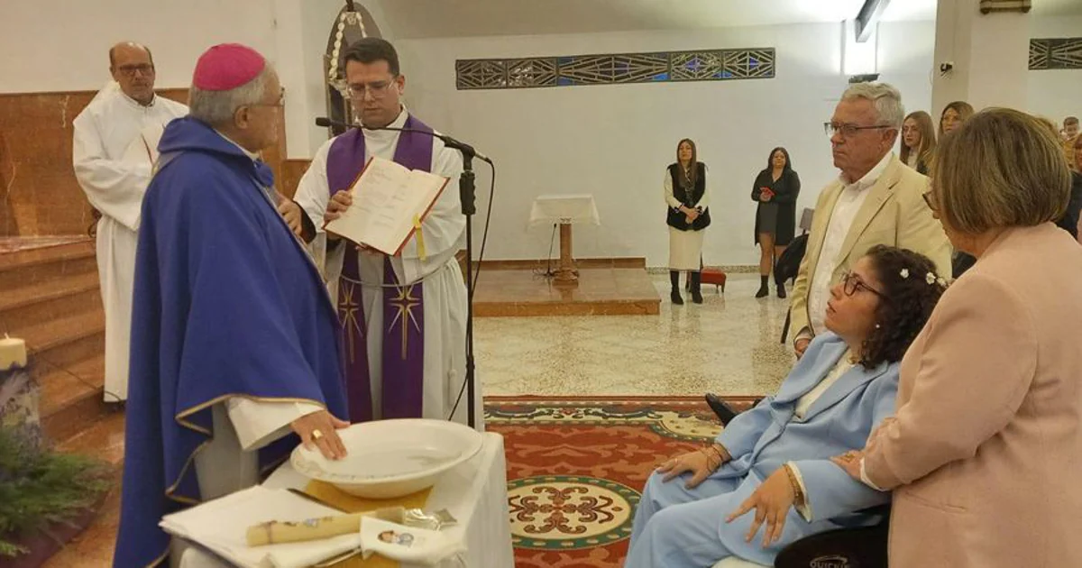 Los sacramentos de Fátima, la joven de 24 años que ha abrazado el cristianismo en Cabra