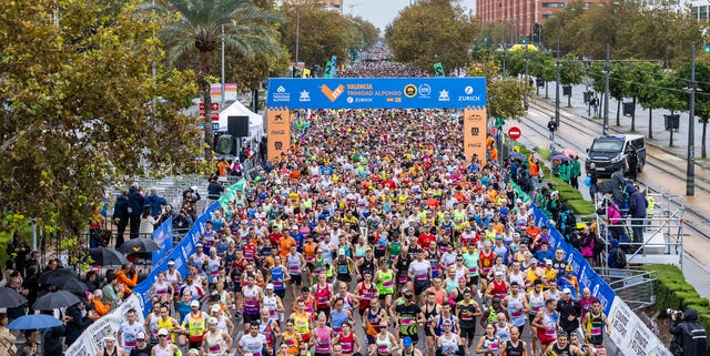 el-medio-maraton-de-valencia-agota-sus-25.000-dorsales-para-2025-en-apenas-tres-horas