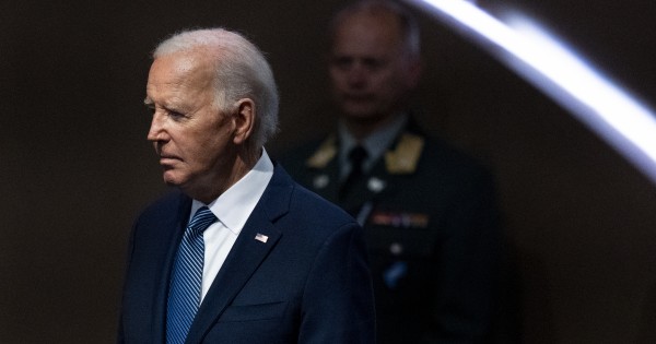 En Palacio esperan un último gesto de Biden para contener el plan de deportaciones de Trump