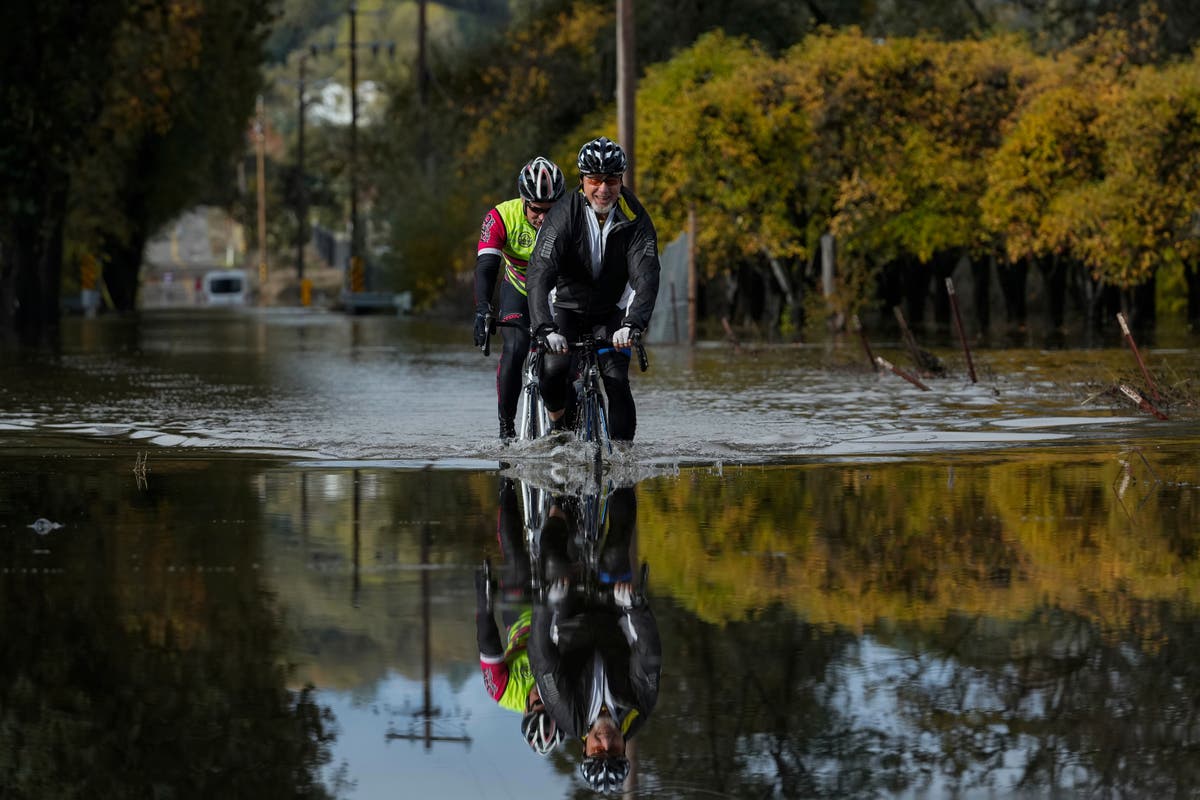 Tormentas invernales y lluvias azotan EEUU; se anticipa mal tiempo para semana de Acción de Gracias