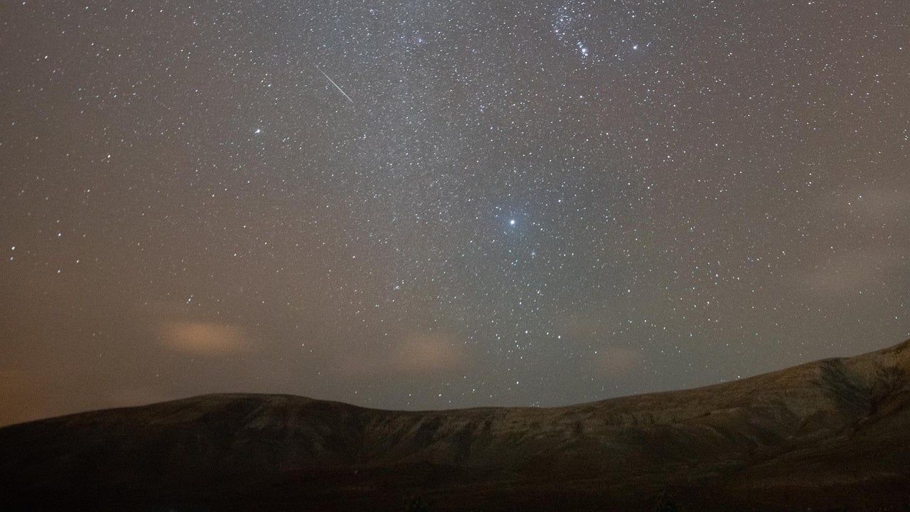 esto-es-lo-que-debe-saber-para-observar-la-mas-brillante-lluvia-de-meteoros-de-este-2024-|-ntn24.com