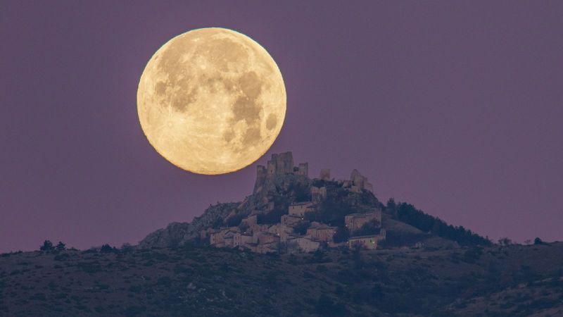 La Luna llena de diciembre pronto alcanzará su máxima iluminación. Esto debes saber | CNN