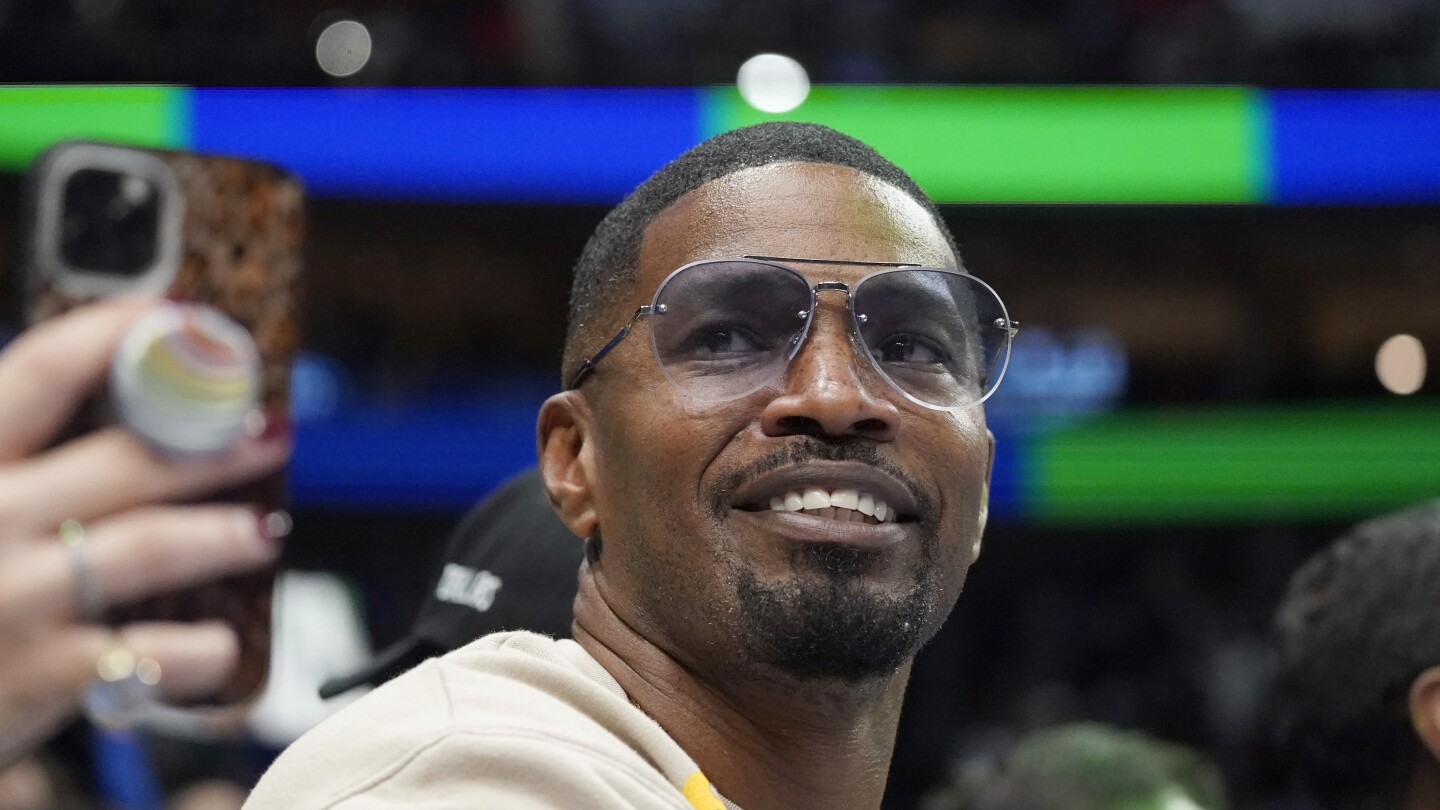 El actor Jamie Foxx sufre corte en altercado en cena en Beverly Hills