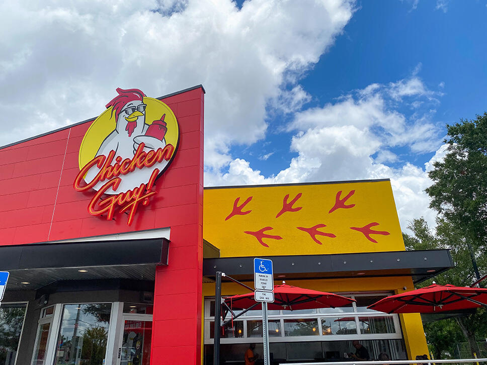 Primer ‘Chicken Guy!’ de Guy Fieri en el Norte de California abre en el condado de Napa