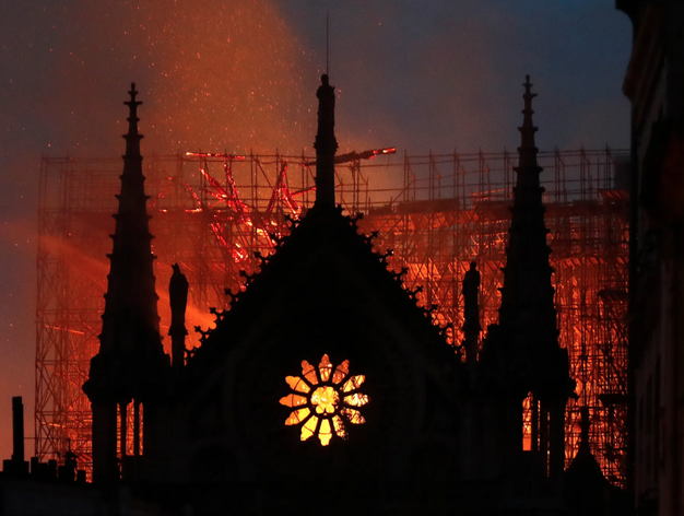 ¿arde-la-iglesia?-crisis-del-cristianismo-hoy