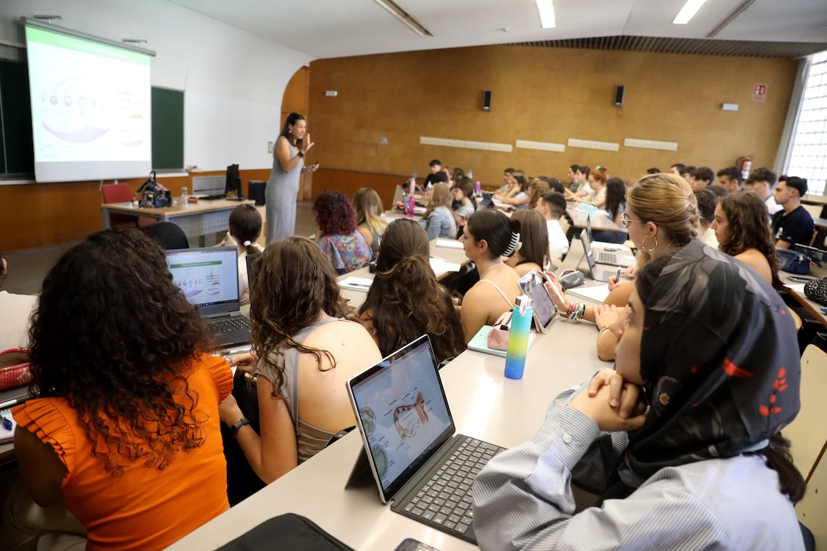 la-justicia-valida-la-implantacion-del-grado-de-medicina-en-la-universidad-de-alicante,-en-contra-del-criterio-de-mazon