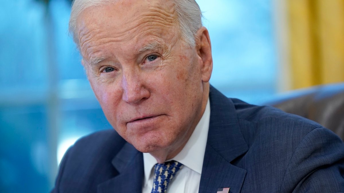 lo-que-debes-saber-del-“plan-b”-de-biden-sobre-condonar-los-prestamos-estudiantiles