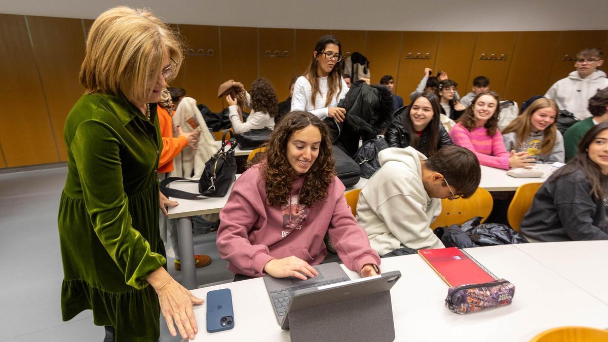 «¡Nos quedamos!»: el grito de alivio de estudiantes y profesores