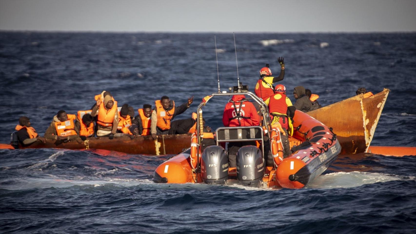 la-“externalizacion-de-las-fronteras”-deja-a-los-migrantes-a-la-deriva-en-el-mediterraneo:-sus-derechos-humanos,-en-jaque