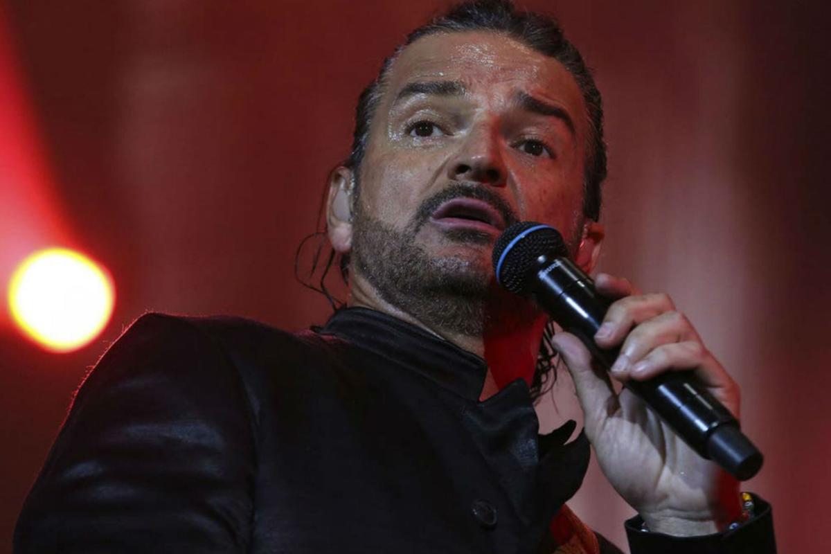 el-polemico-motivo-por-el-que-ricardo-arjona-solo-se-quiere-entrevistar-con-la-inteligencia-artificial