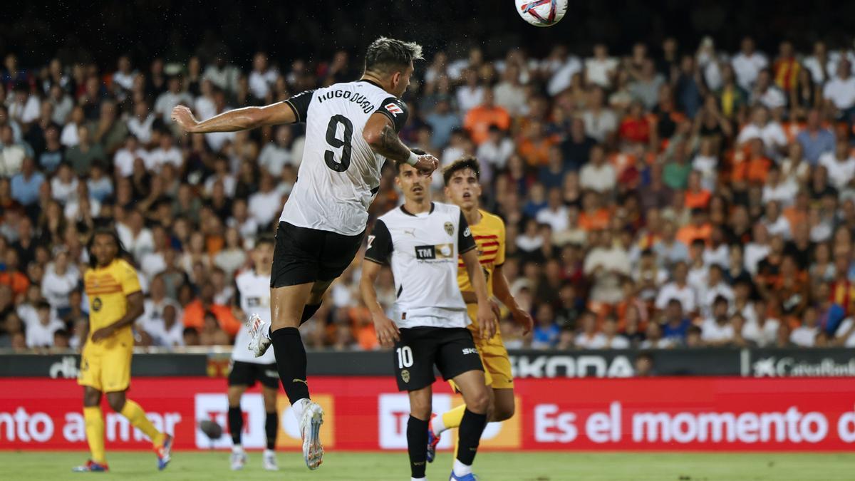 El Barça podría jugar la Champions en Mestalla esta temporada