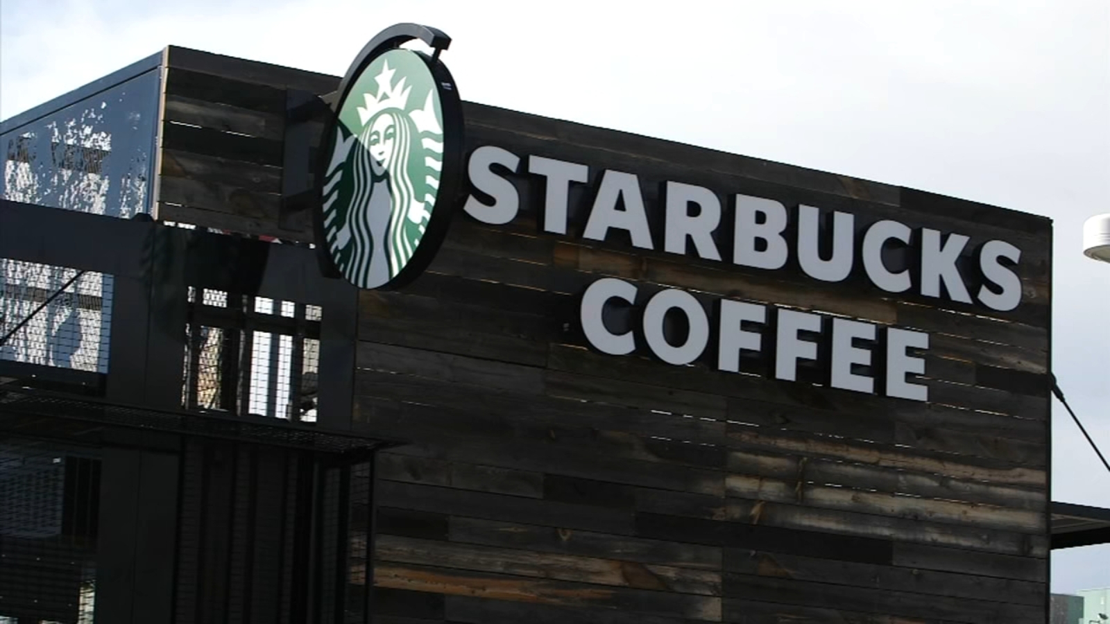 sindicato-de-starbucks-anuncia-huelga-en-los-angeles-justo-antes-de-navidad