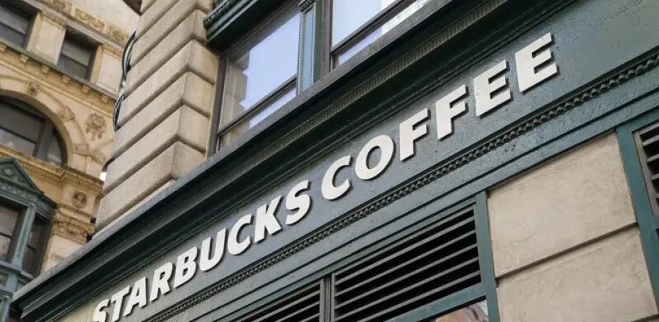 Trabajadores de Starbucks van a la huelga en EEUU en Navidad, su época más lucrativa