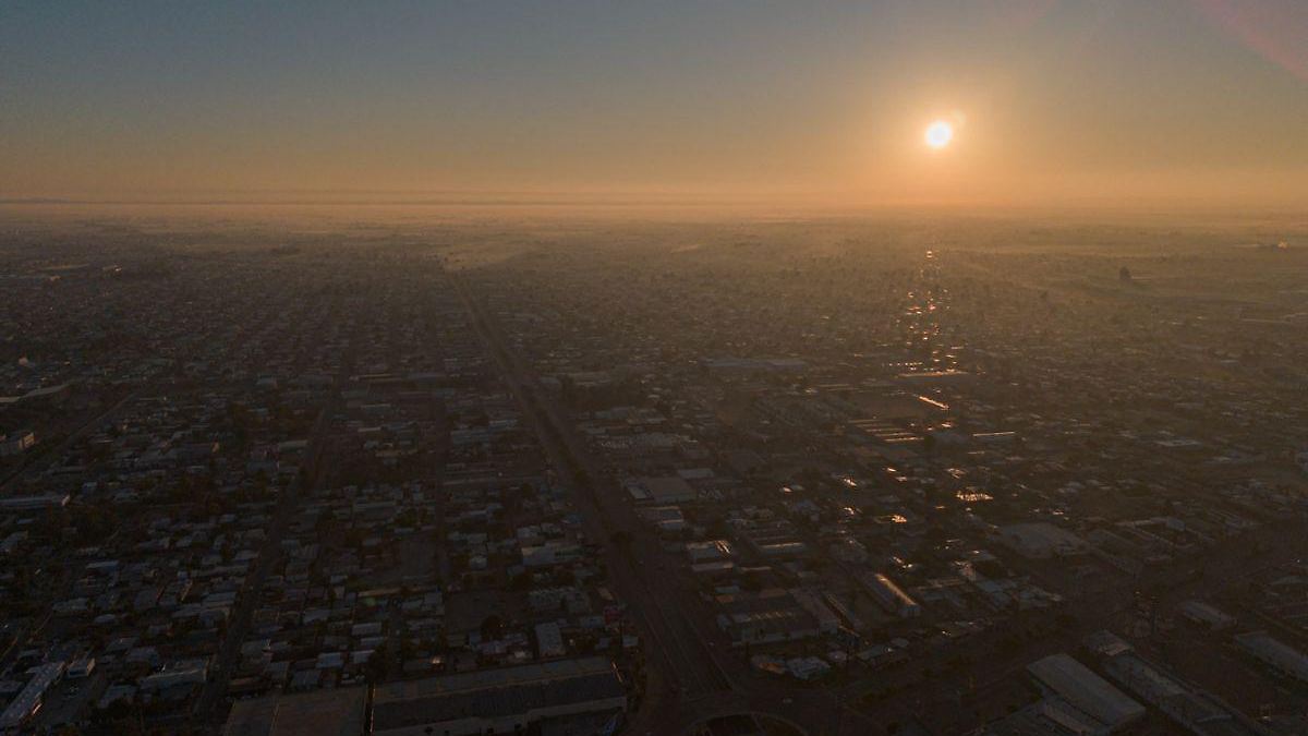 El Muro / ¿Qué tan extraño es esto? – La Voz de la Frontera | Noticias Locales, Policiacas, sobre México, Mexicali, Baja California y el Mundo